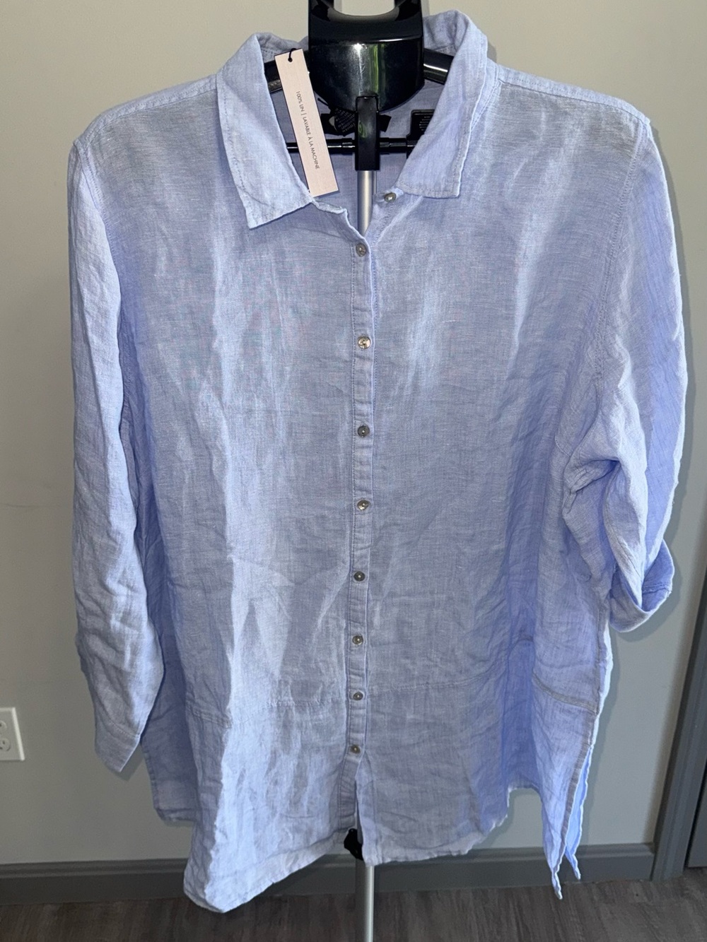 Tahari Light Blue Linen Button-Down Shirt